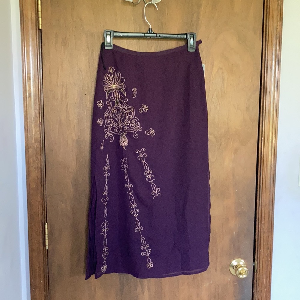 Vintage Y2K skirt w/ slit metallic & sequin accent size 2P - Picture 10 of 14